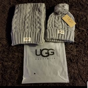 New with tag Ugg hat and scarf